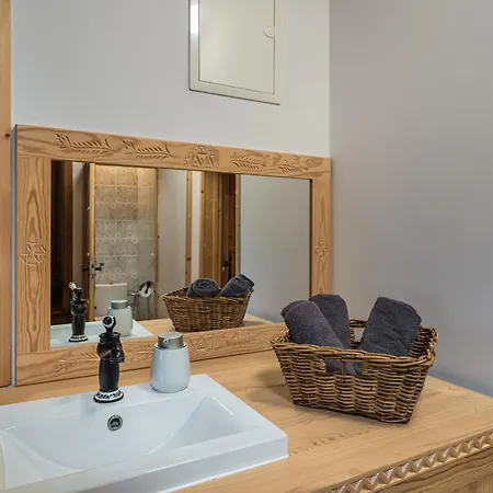 Helenowka - Dom W Gorach Z Jacuzzi Ferienhaus *